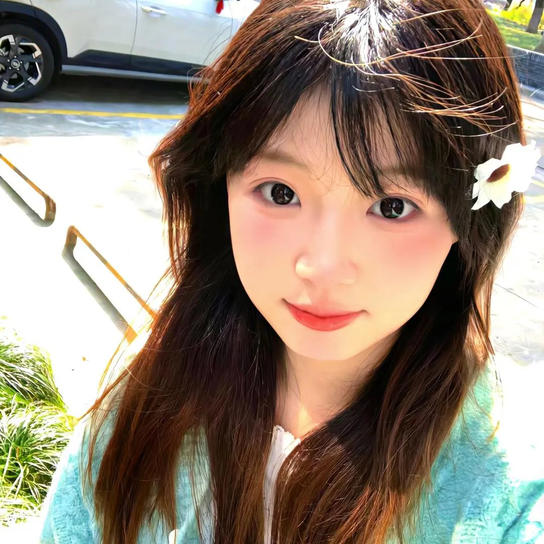 三女性